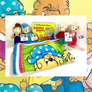 🌺SOLD🌺Berenstain Bears Crochet Baby Blanket Plush & Book Set